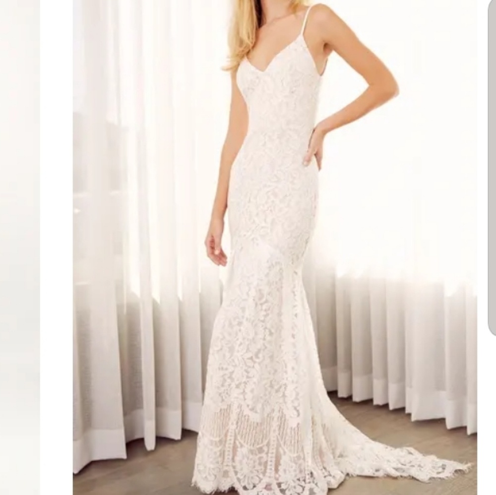 Lulus lace wedding dress